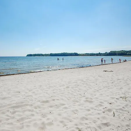 펜션 3 Bedroom Lovely In *