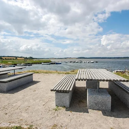 3 Bedroom Lovely In 펜션